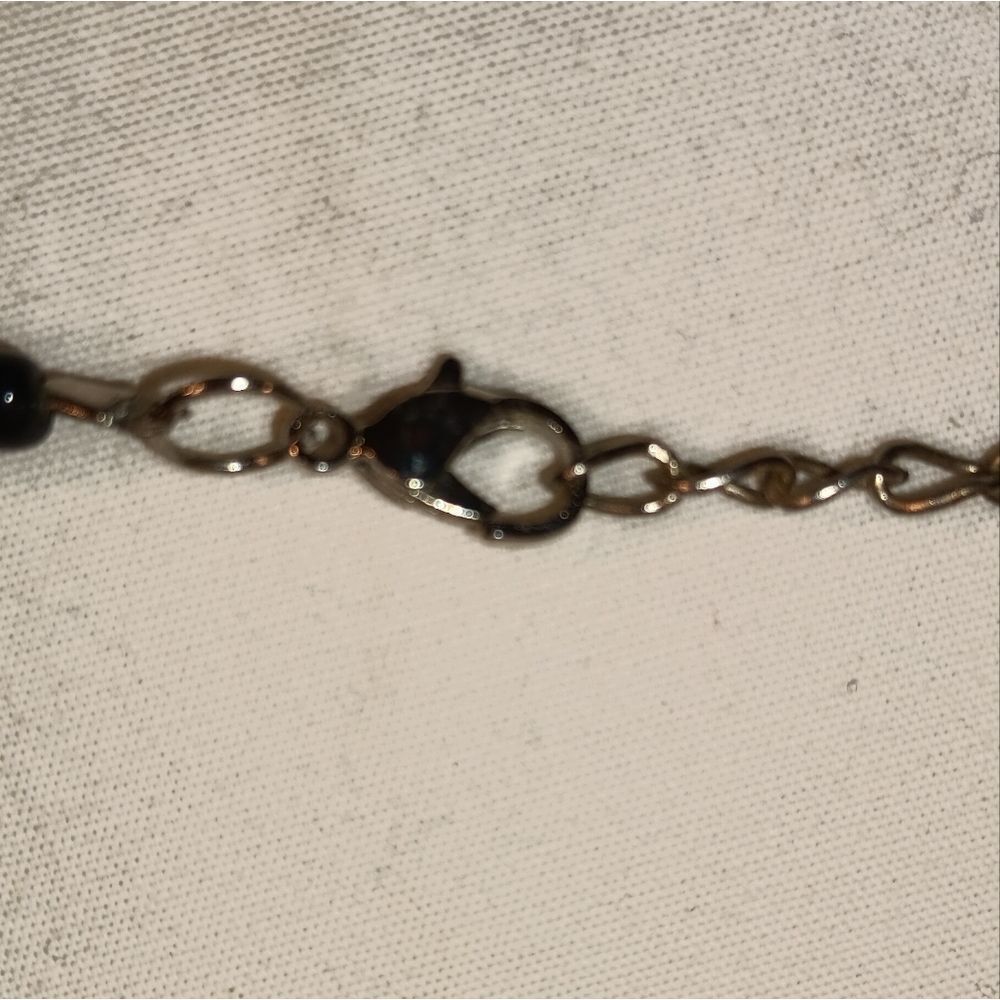 women black and white necklace - Picture 2 of 5